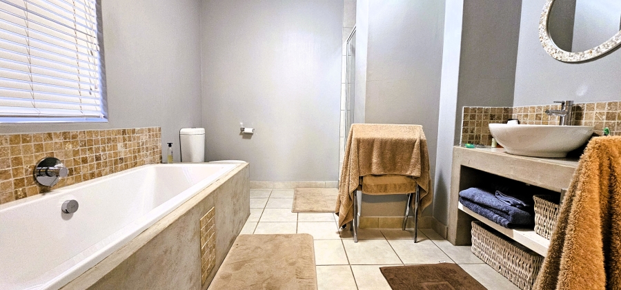 4 Bedroom Property for Sale in Myburgh Park Western Cape